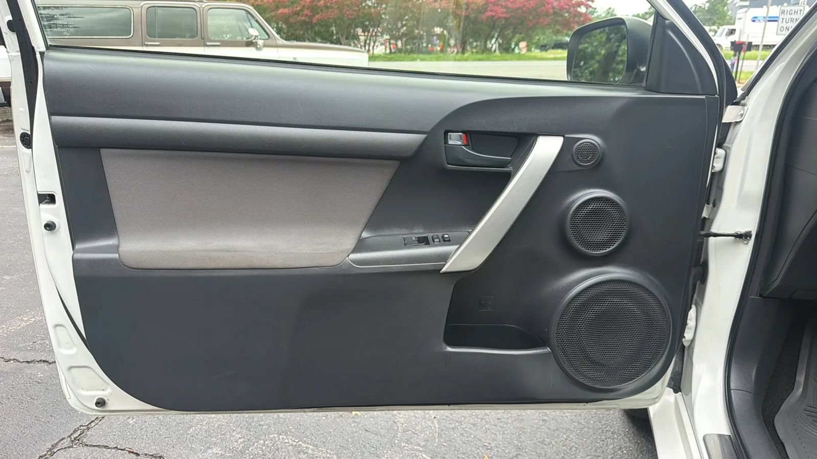 Used 2015 Scion tC FWD image 19