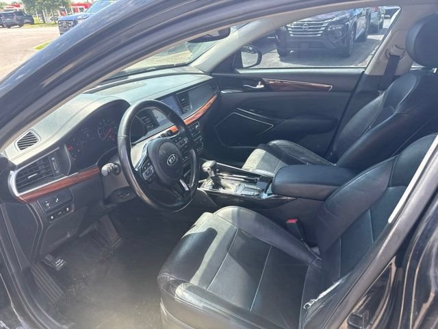 Used 2017 Kia Cadenza Premium w/ Luxury Package FWD image 25
