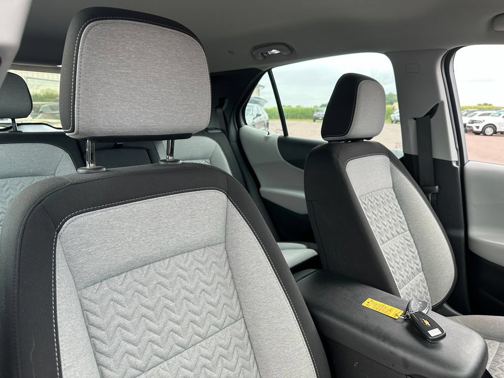 Used 2022 Chevrolet Equinox LS AWD/4WD image 31
