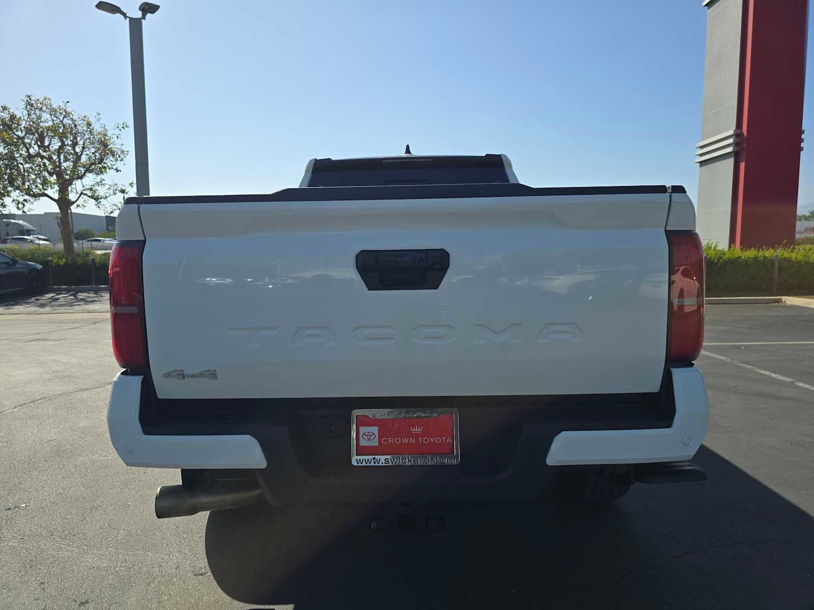Certified 2025 Toyota Tacoma SR5 w/ SR5 Upgrade Package AWD/4WD image 14