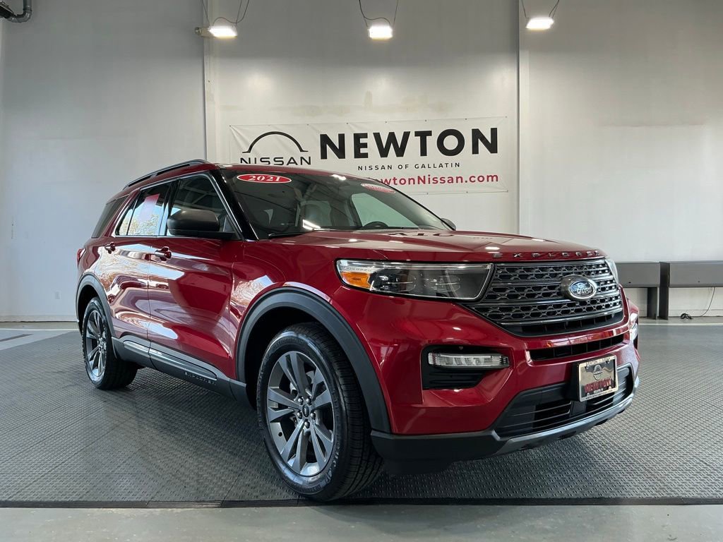 Used 2021 Ford Explorer XLT w/ Equipment Group 202A image 28
