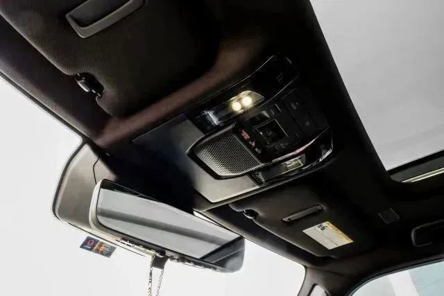 Used 2025 Lexus GX 550 image 34