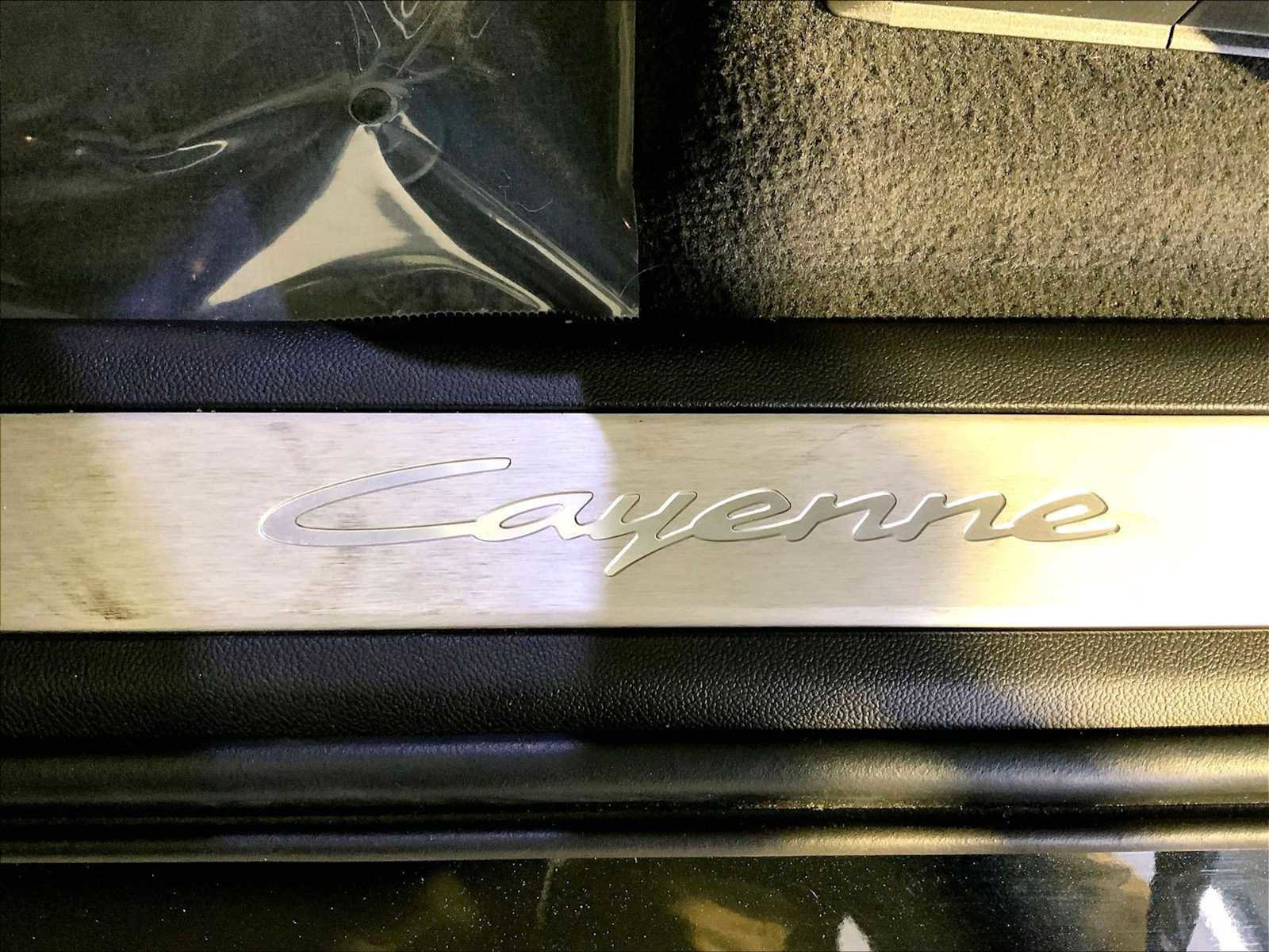 Certified 2025 Porsche Cayenne image 19