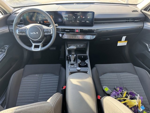 Used 2025 Kia K5 LXS image 10