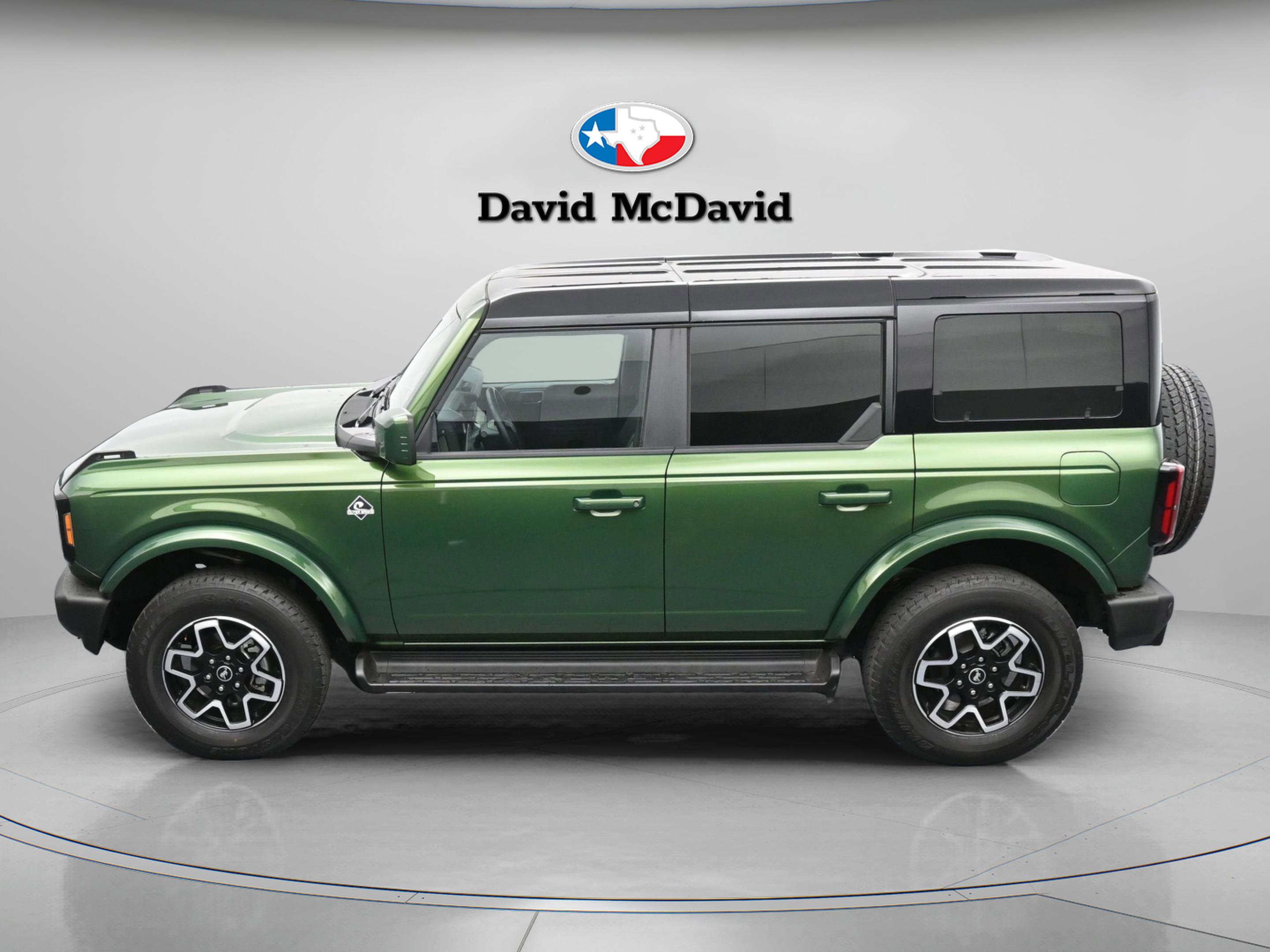 Used 2025 Ford Bronco Outer Banks AWD/4WD image 7