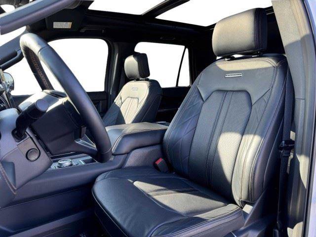 Used 2024 Ford Expedition Platinum RWD image 23