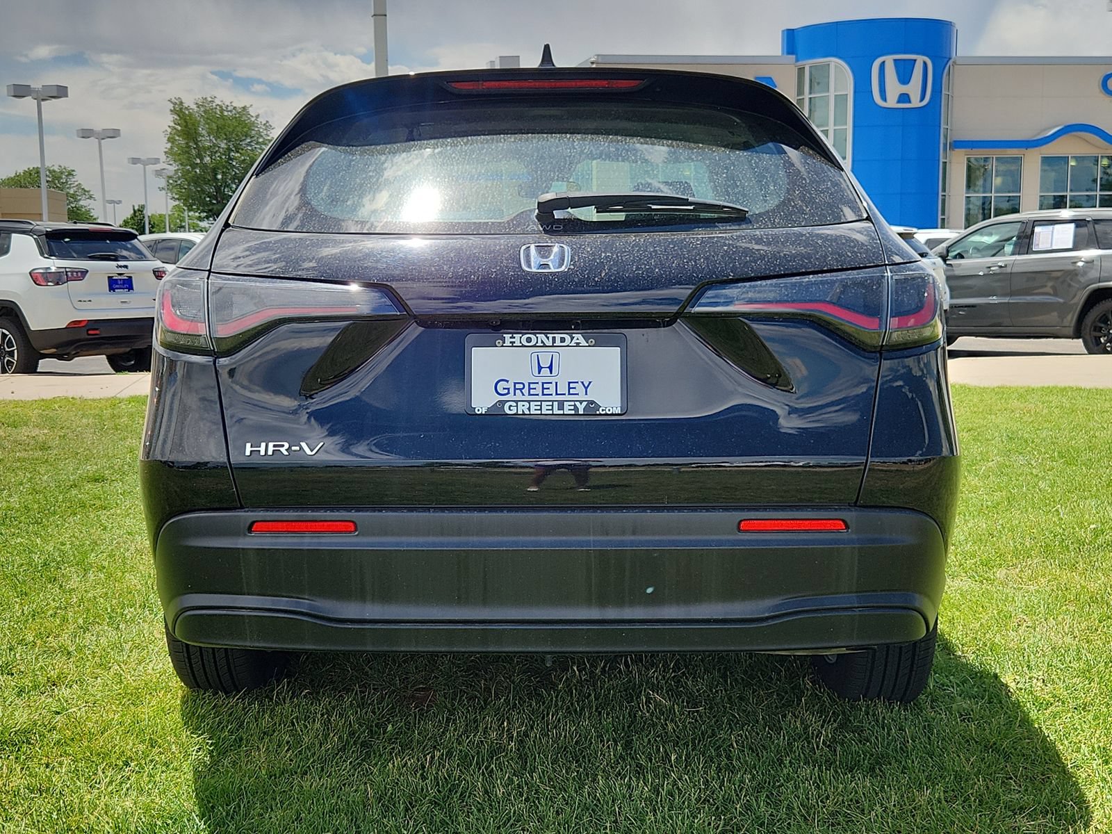 Used 2023 Honda HR-V LX image 4