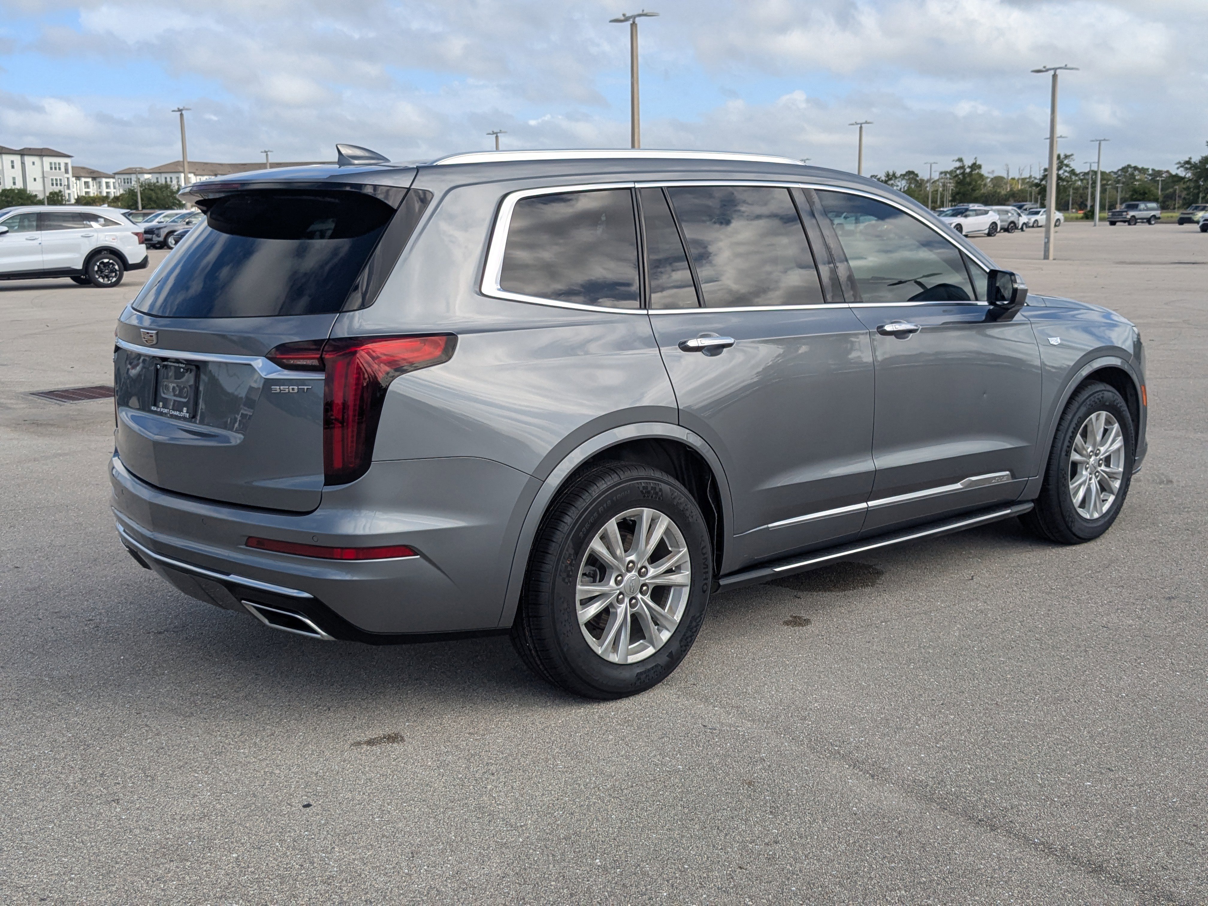 Used 2021 Cadillac XT6 Luxury image 4