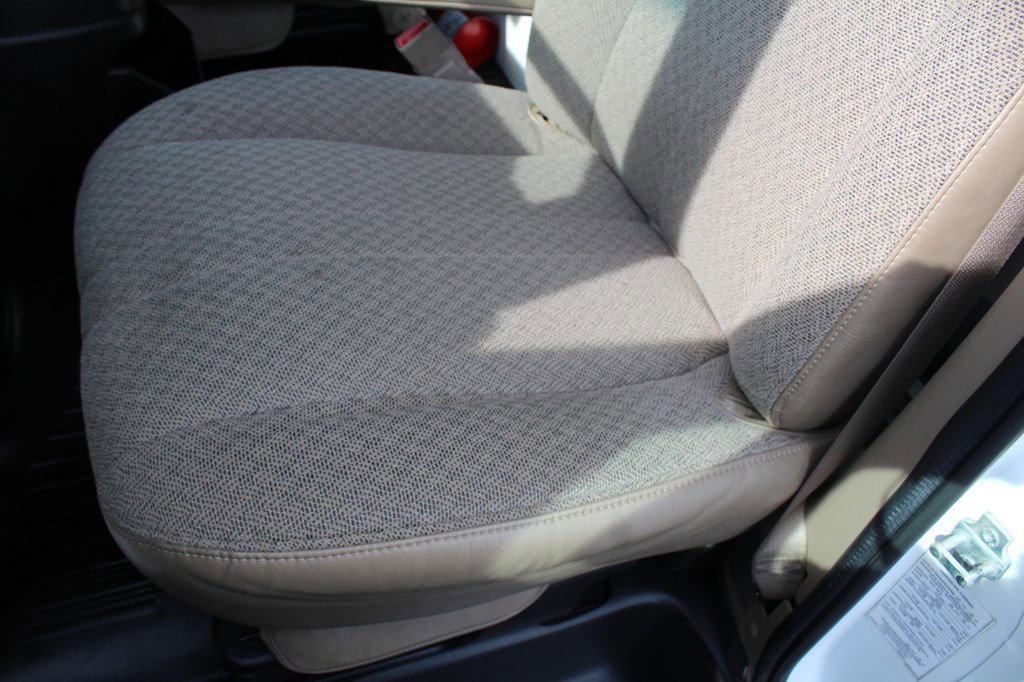 Used 2016 Chevrolet Express 4500 Extended image 19