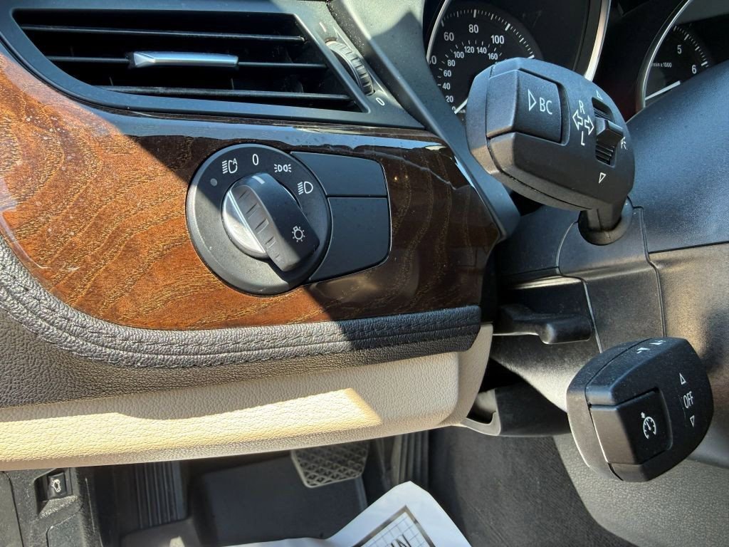 Used 2013 BMW Z4 sDrive35i image 14