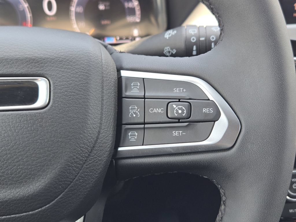 Used 2024 Jeep Compass Limited w/ High Altitude Package AWD/4WD image 30