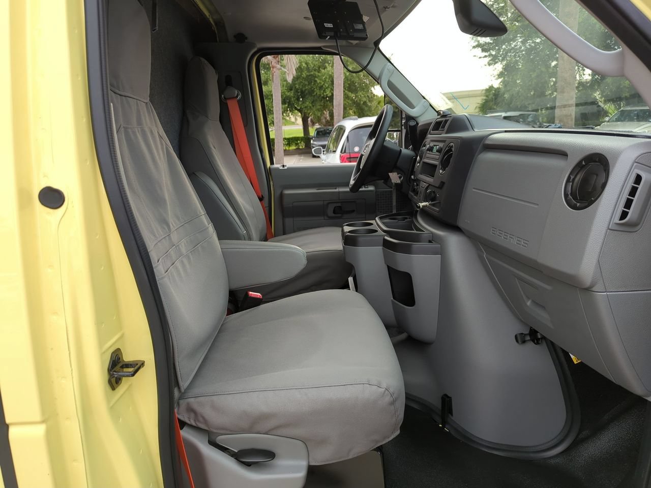Used 2022 Ford E-450 and Econoline 450 Super Duty RWD image 21