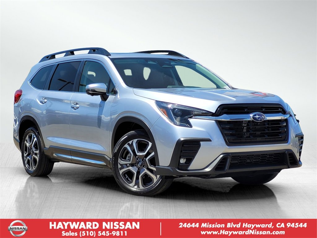 Used 2023 Subaru Ascent Limited w/ Technology Package