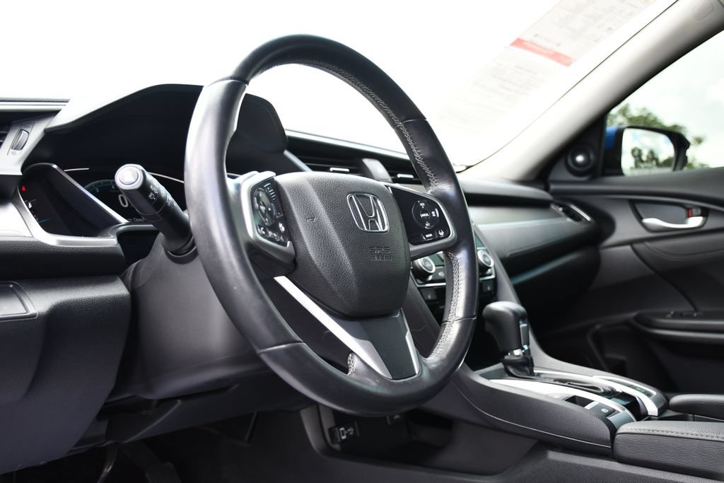 Used 2018 Honda Civic Touring image 15