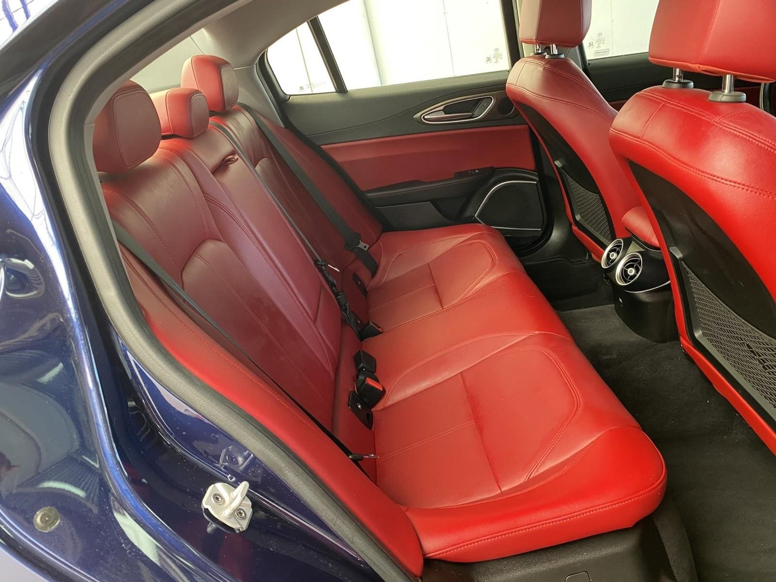 Used 2019 Alfa Romeo Giulia Ti AWD/4WD image 12
