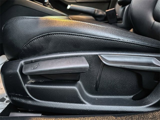 Used 2017 Volkswagen Jetta SE image 12