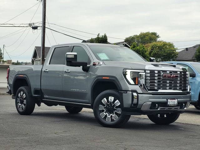 Used 2025 GMC Sierra 2500 Denali w/ Denali Reserve Package AWD/4WD image 2