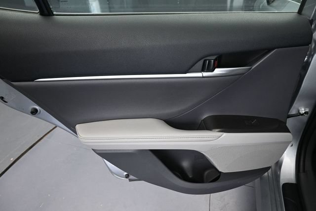 Used 2024 Toyota Camry XLE FWD image 25
