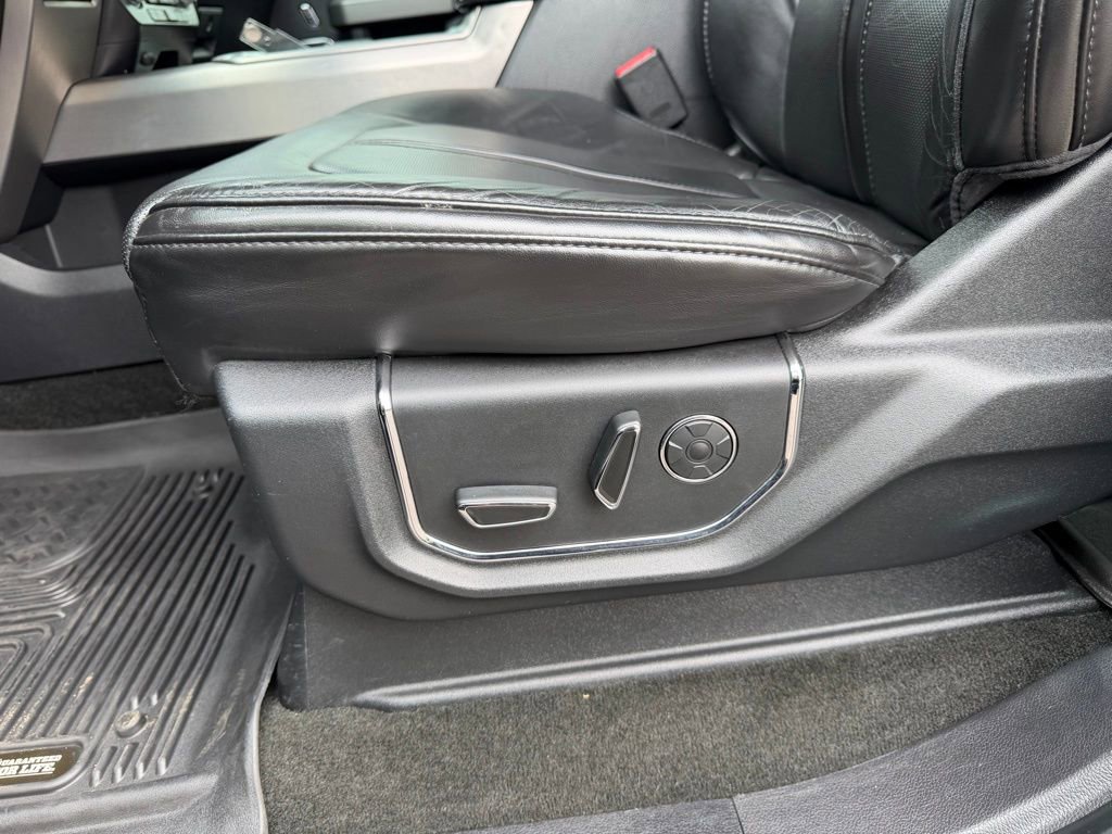 Used 2017 Ford F350 Platinum w/ Platinum Ultimate Package image 15