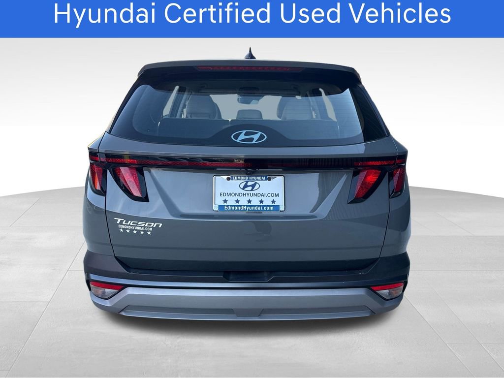 Certified 2025 Hyundai Tucson SE FWD image 6