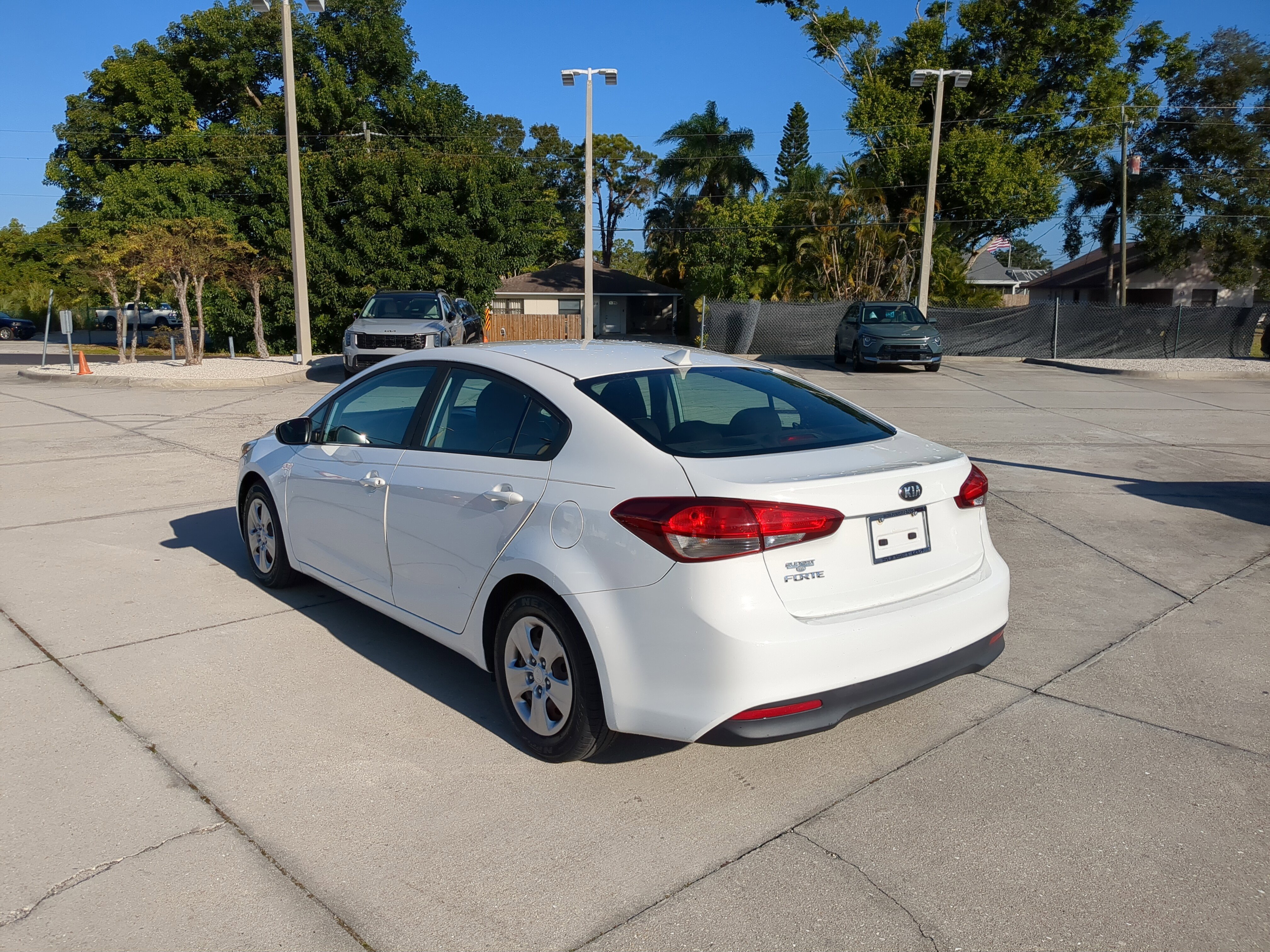 Used 2018 Kia Forte LX image 5