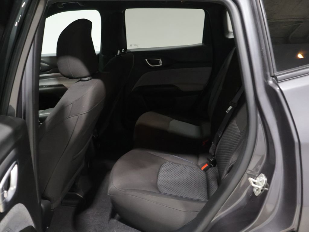 Used 2024 Jeep Compass Sport image 18