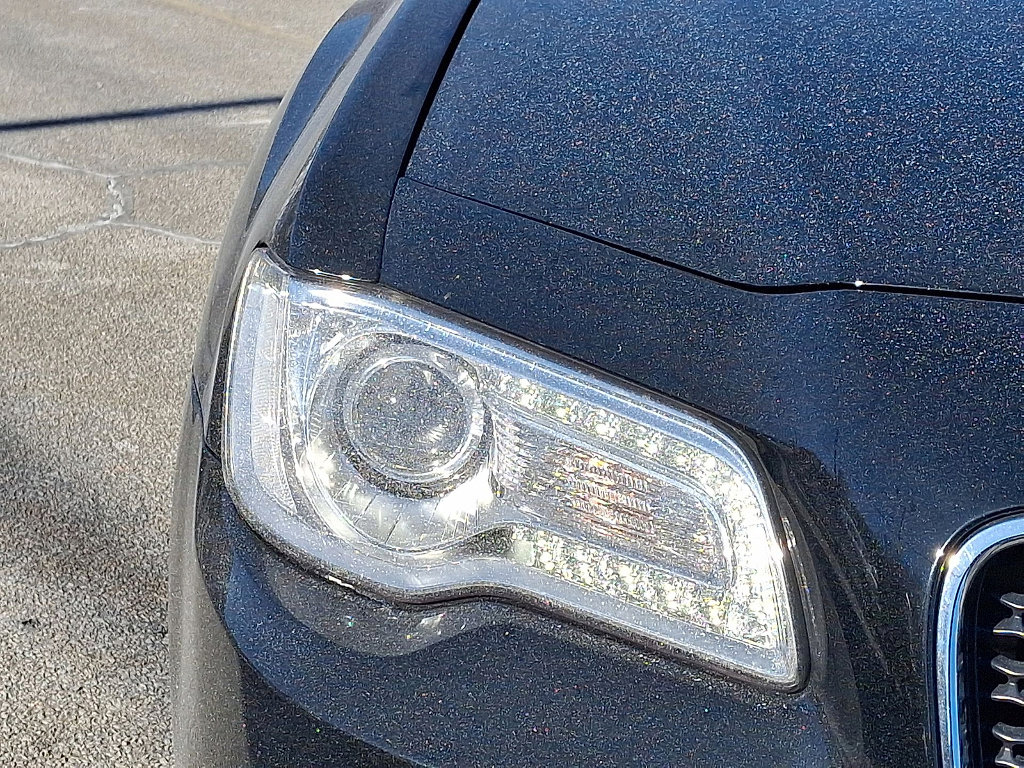 Certified 2023 Chrysler 300 Touring image 27