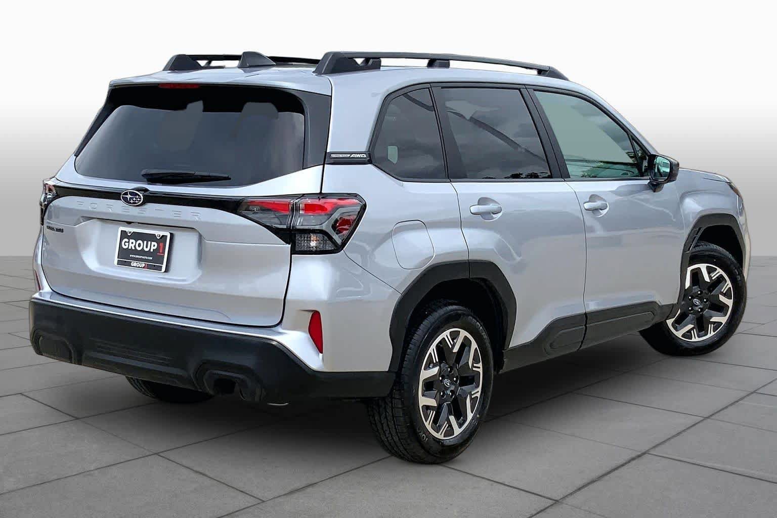 Used 2026 Subaru Forester Premium AWD/4WD image 12