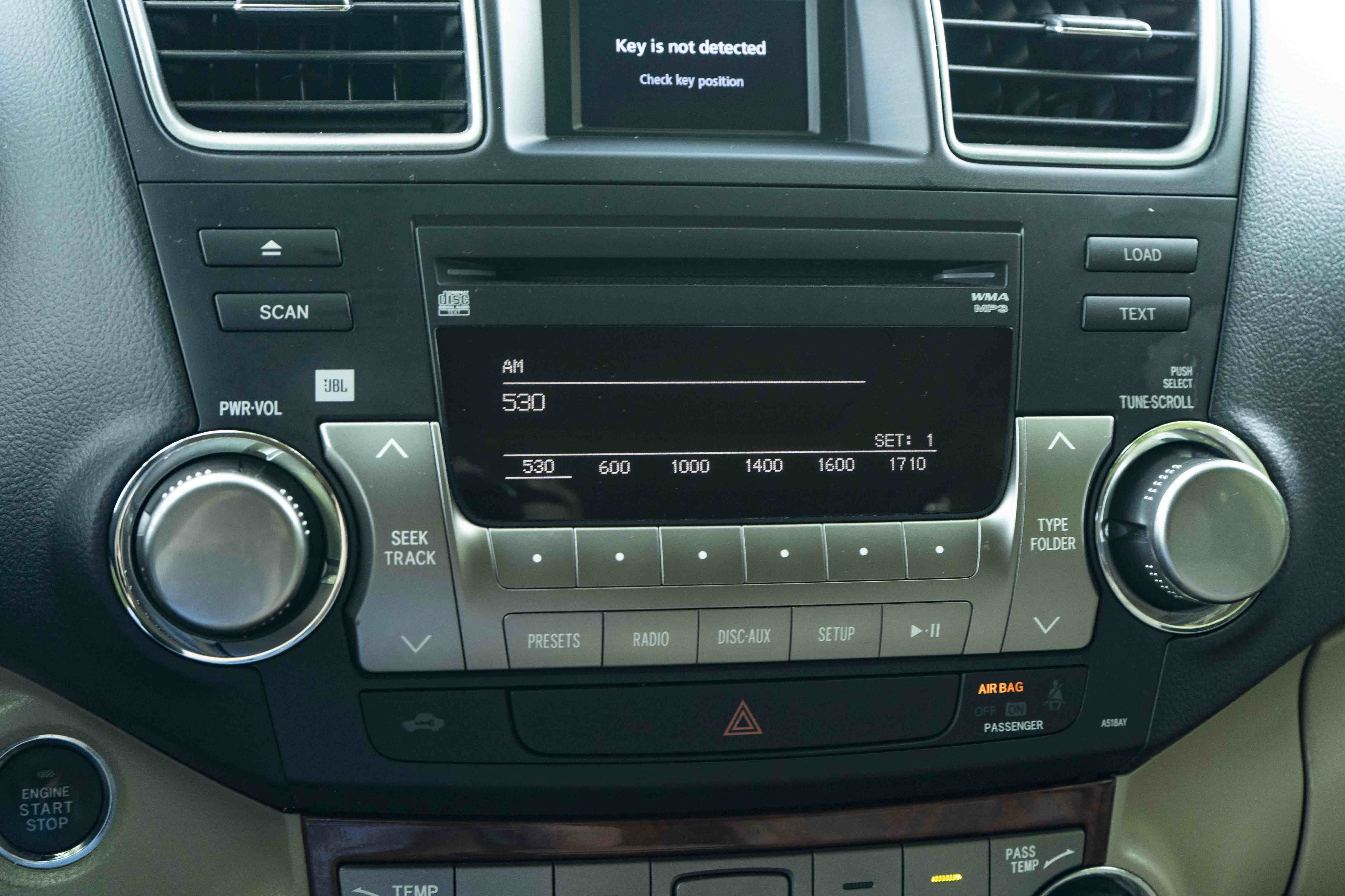 Used 2012 Toyota Highlander Limited FWD image 32