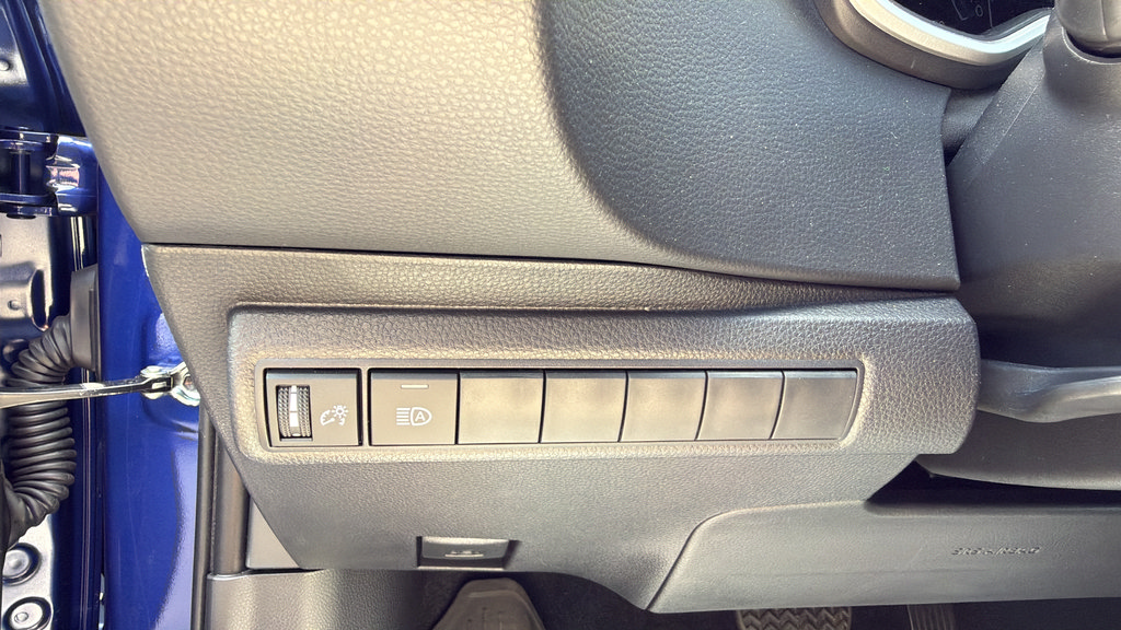 Certified 2025 Toyota Corolla XSE FWD image 21