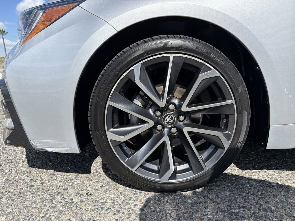 Used 2020 Toyota Corolla SE FWD image 18