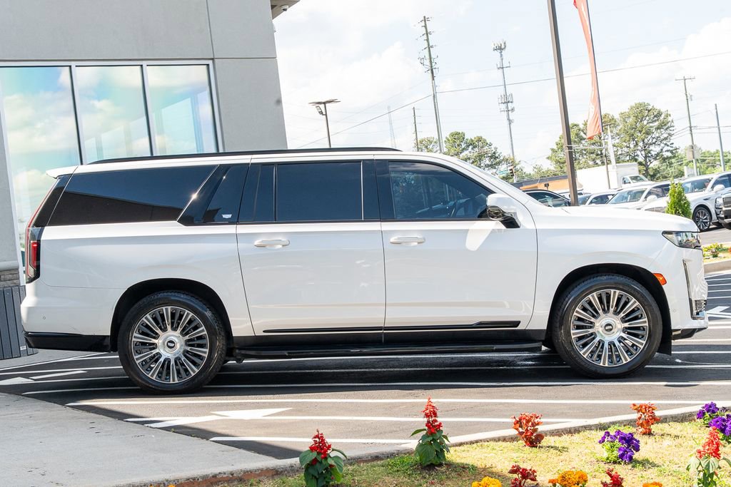 Used 2021 Cadillac Escalade ESV Sport Platinum AWD/4WD image 11
