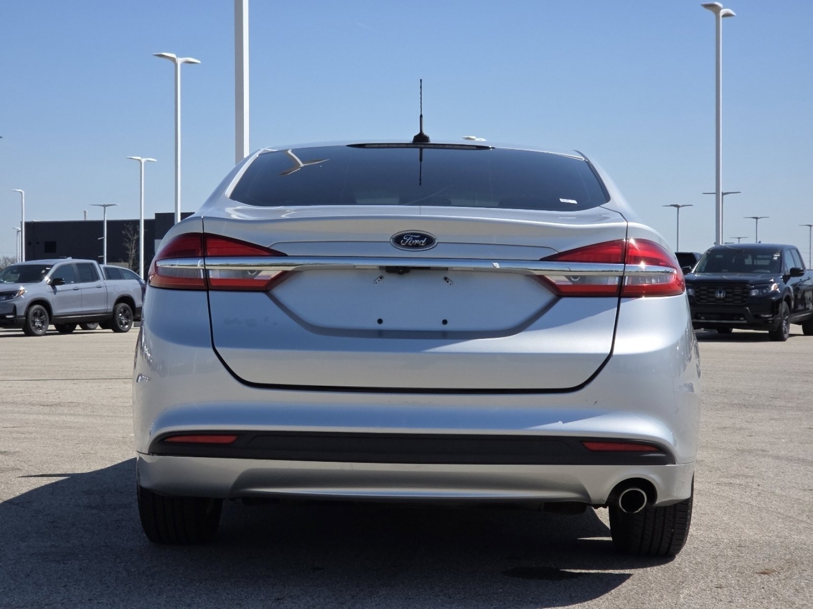 Used 2017 Ford Fusion S FWD image 13