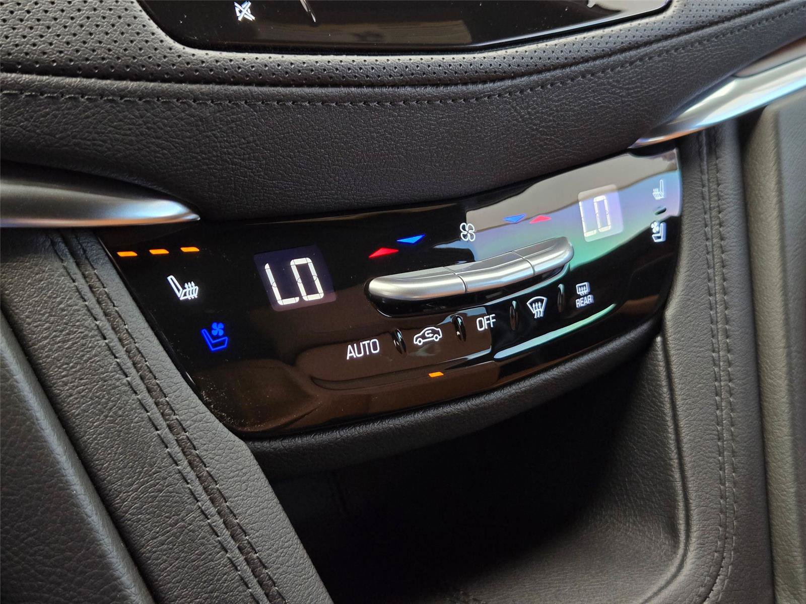 New 2026 Cadillac XT5 Premium Luxury w/ Driver Assist Package FWD image 21