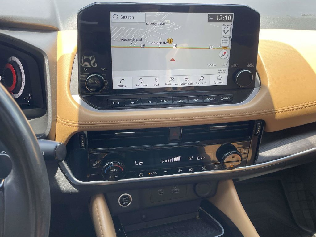 Used 2023 Nissan Rogue Platinum FWD image 18