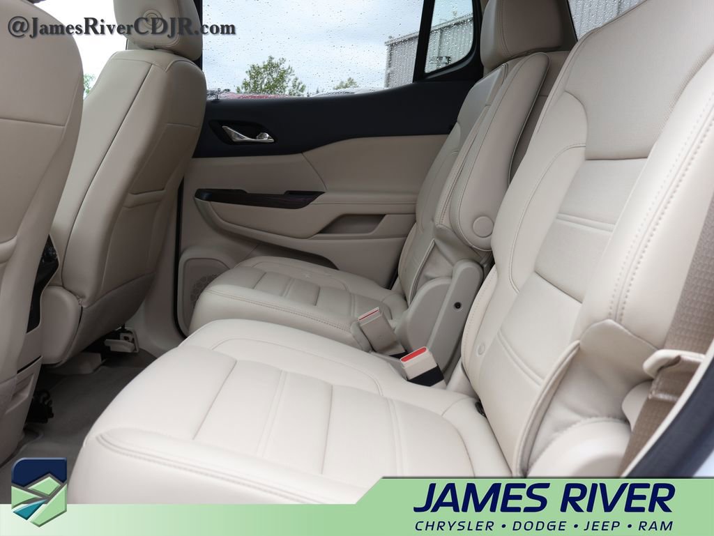 Used 2023 GMC Acadia Denali w/ Denali Ultimate Package AWD/4WD image 18