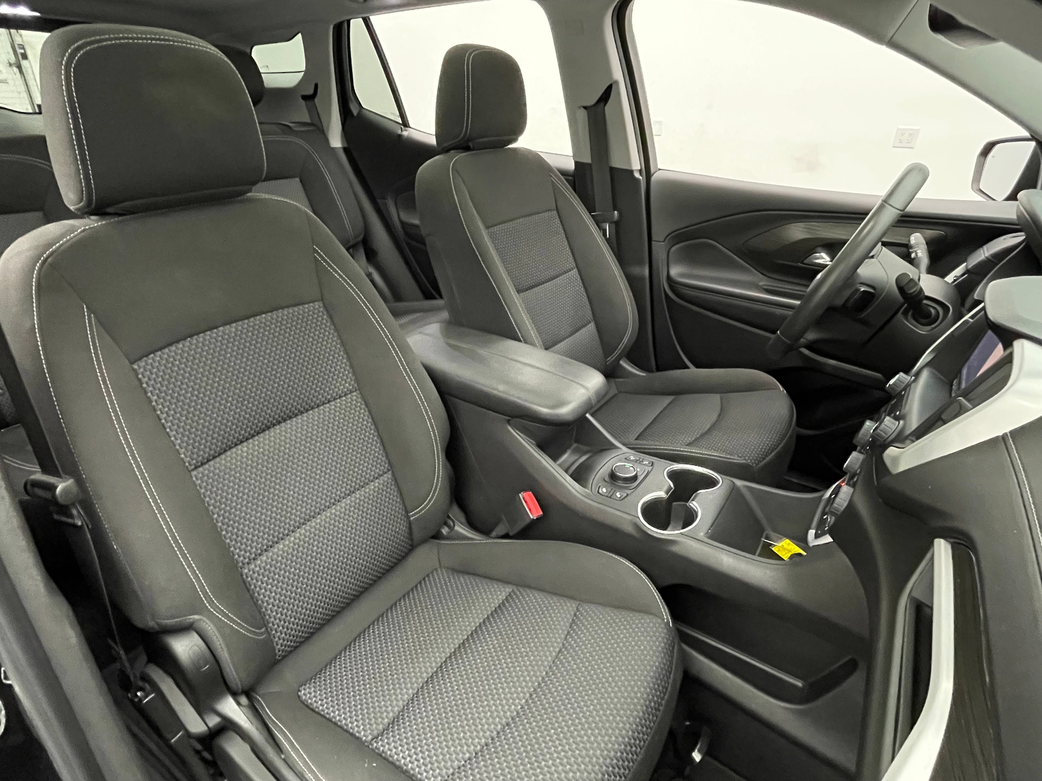 Used 2022 GMC Terrain SLE w/ Driver Convenience Package FWD image 34
