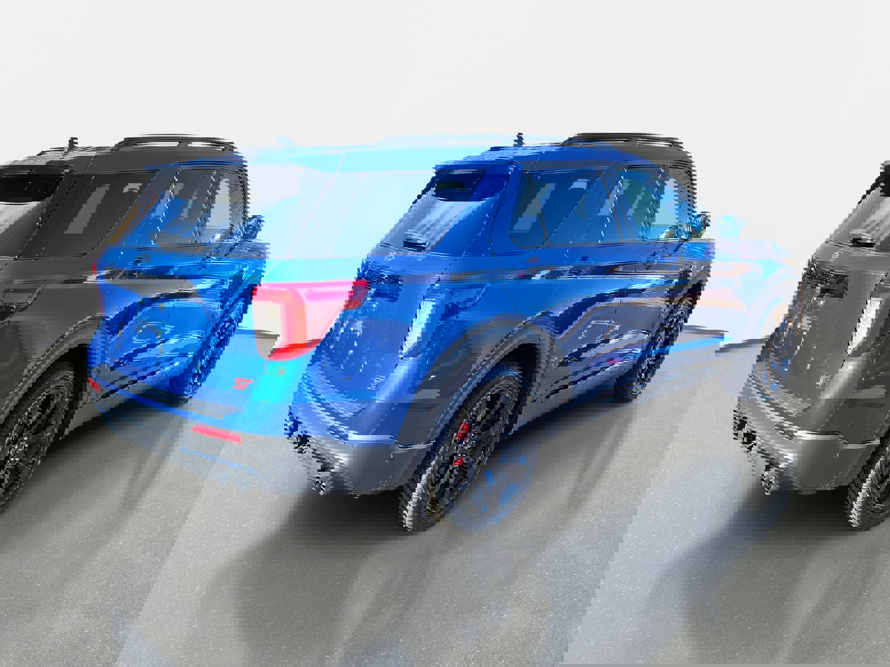 Used 2021 Ford Explorer ST w/ Equipment Group 401A image 3