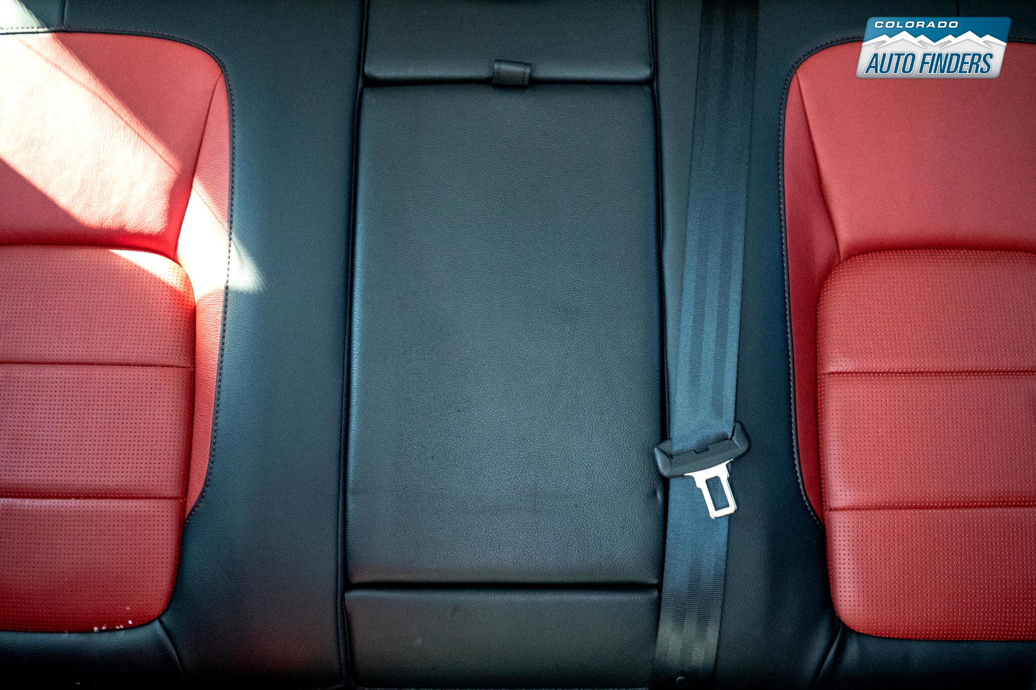 Used 2018 Jaguar F-PACE R-Sport image 25