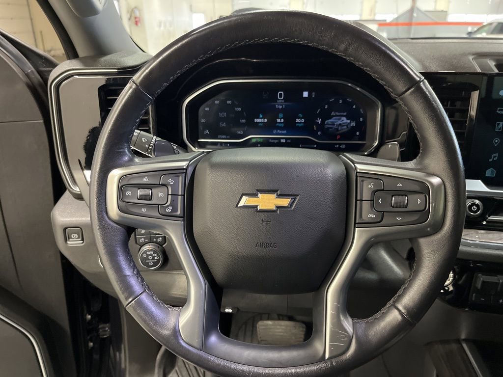 Used 2022 Chevrolet Silverado 1500 LTZ w/ LTZ Premium Package image 24
