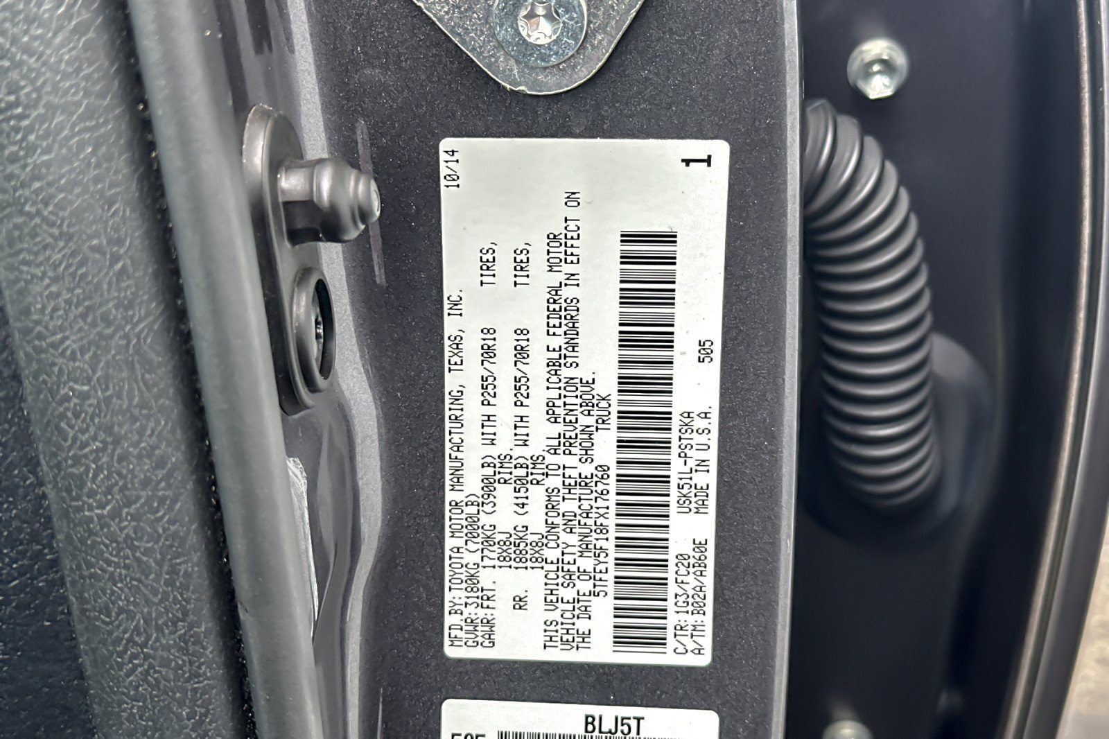 Used 2015 Toyota Tundra SR5 w/ SR5 Upgrade Package image 25