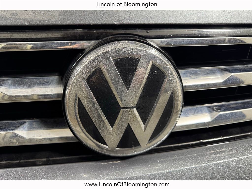 Used 2018 Volkswagen Tiguan SE image 11