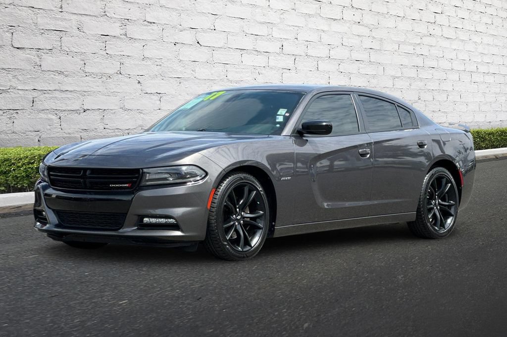 Used 2017 Dodge Charger R/T w/ Blacktop Package RWD image 8