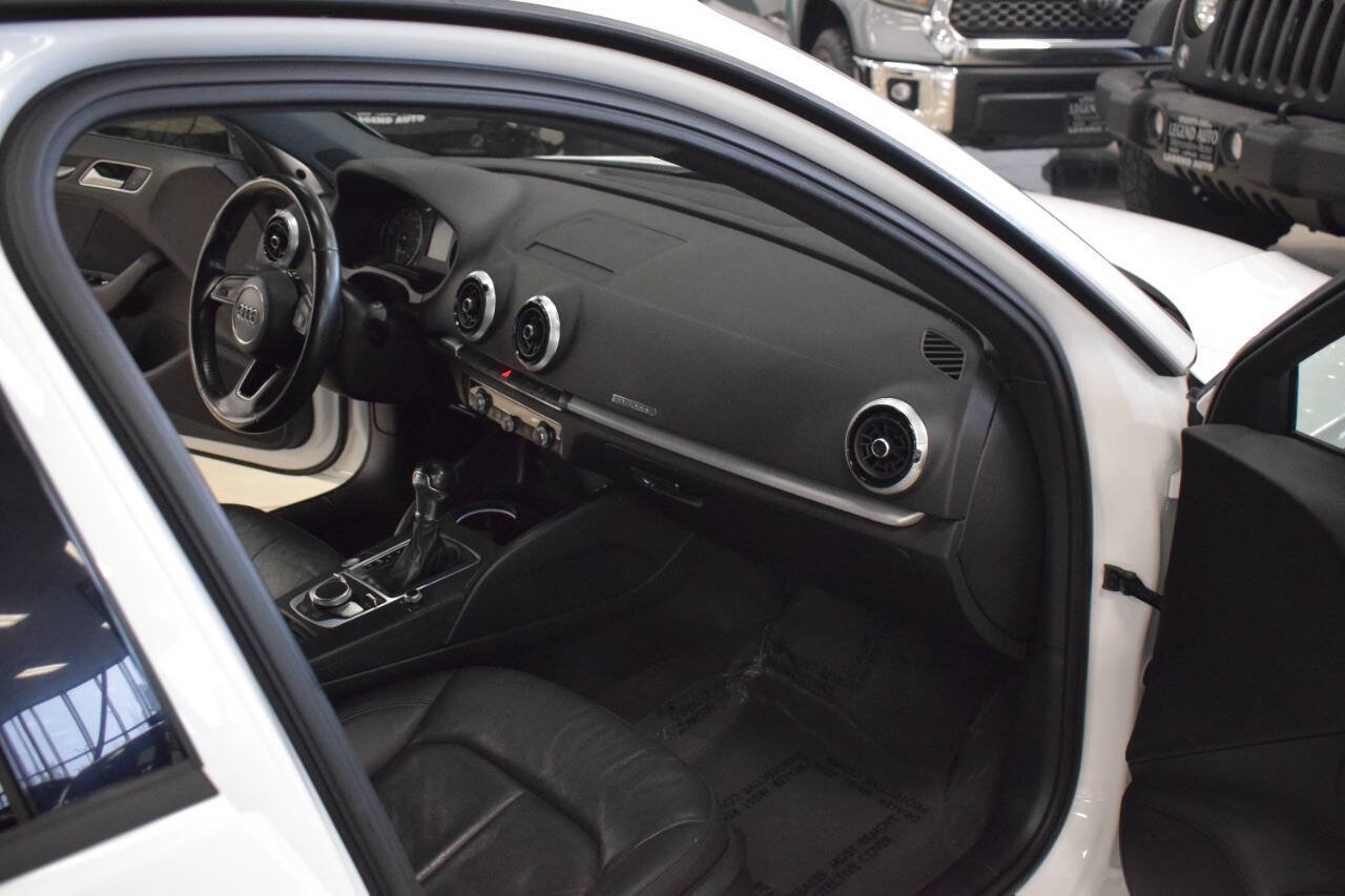 Used 2017 Audi A3 e-tron Premium FWD image 27