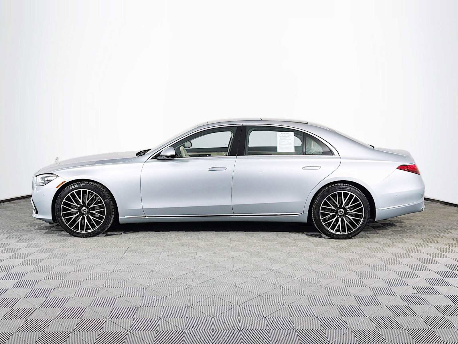 Used 2023 Mercedes-Benz S 580 4MATIC Sedan image 8