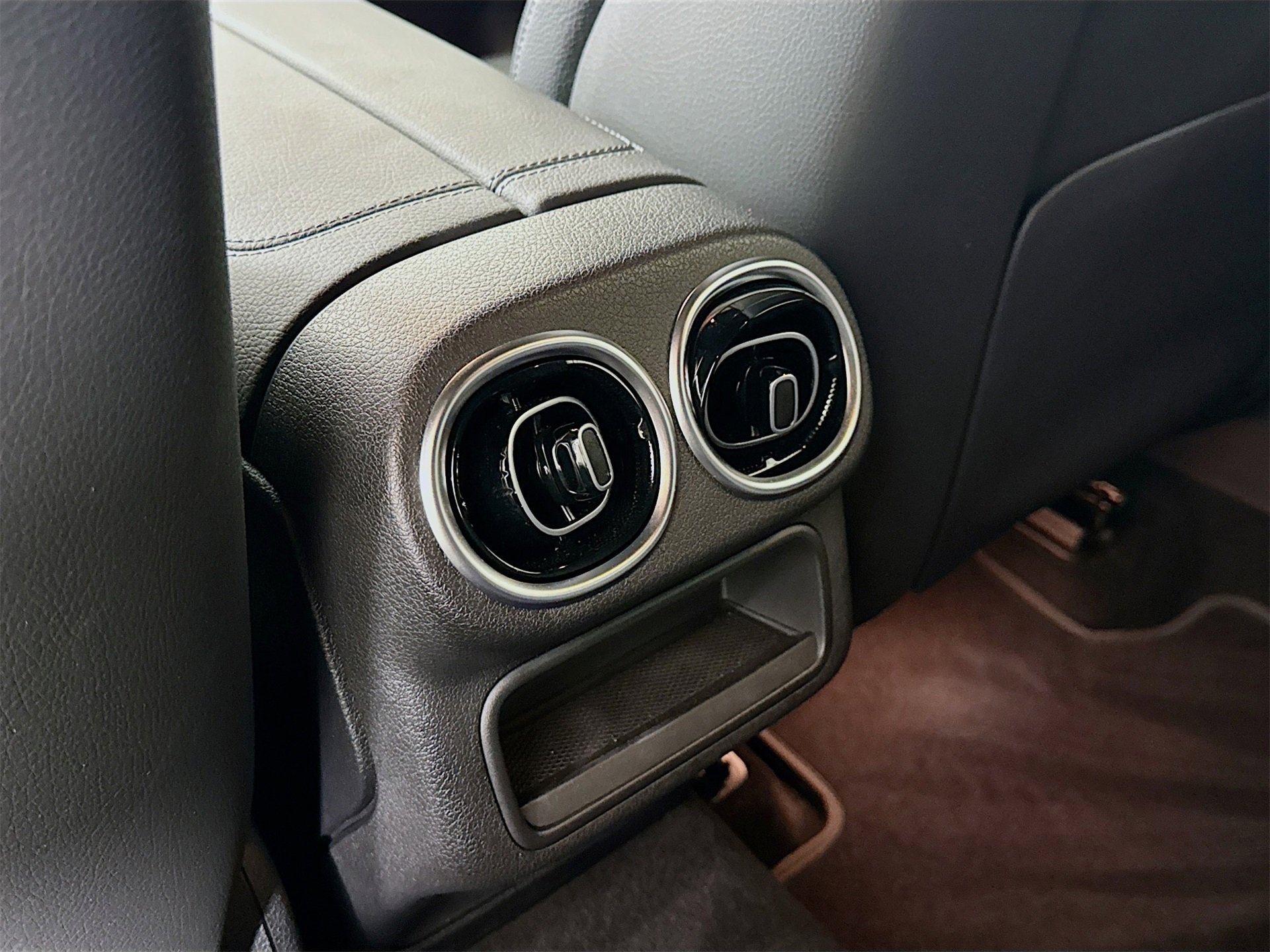 Certified 2025 Mercedes-Benz GLC 300 image 25