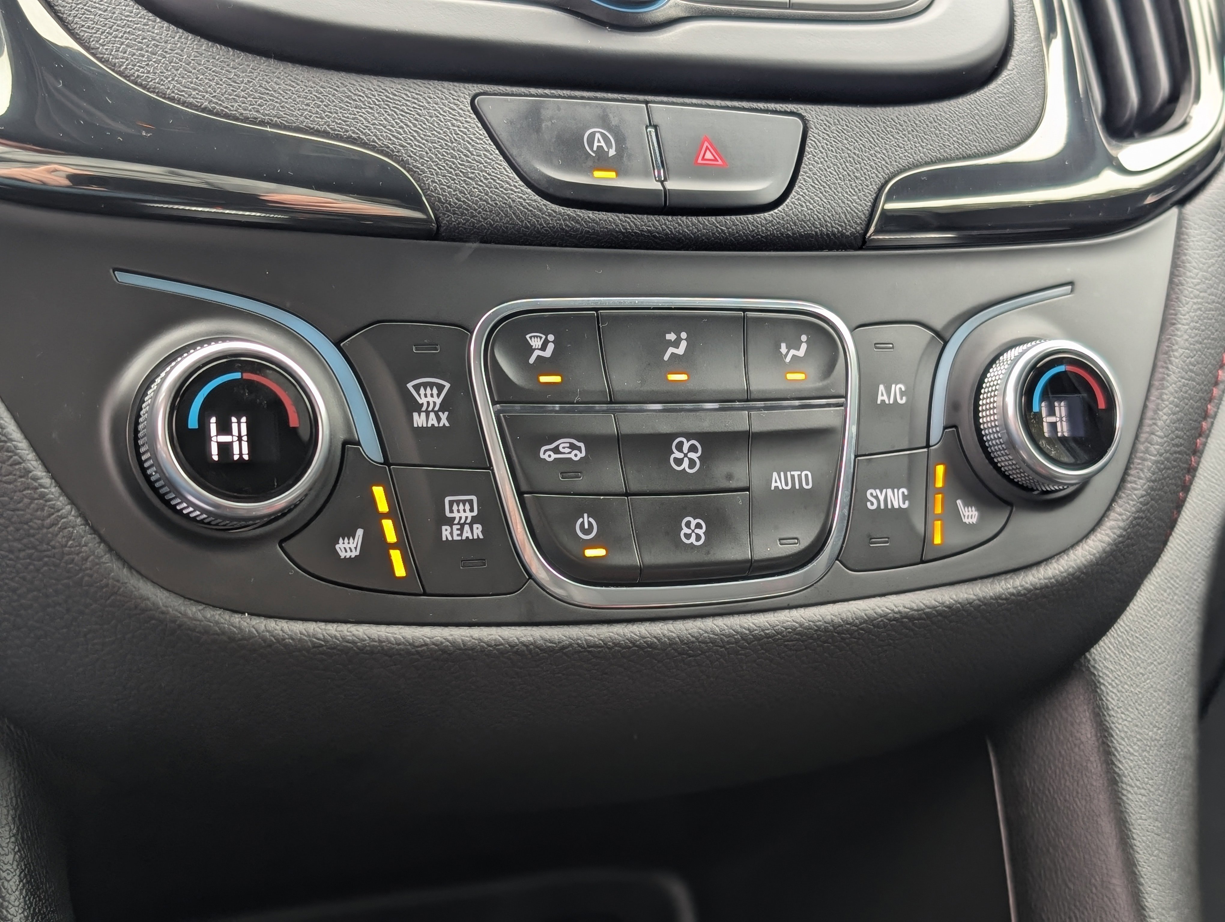 Used 2023 Chevrolet Equinox RS image 21