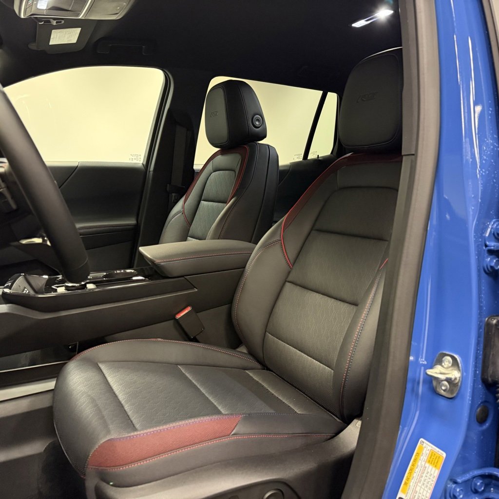 New 2026 Chevrolet Equinox RS w/ LPO, Floor Liner Package image 23