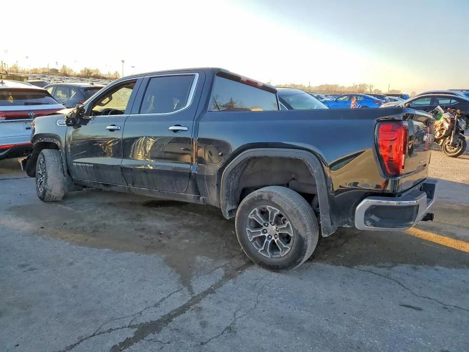 Used 2025 GMC Sierra 1500 SLT image 2