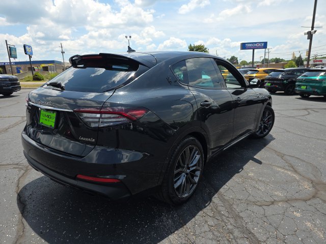 Used 2023 Maserati Levante Modena AWD/4WD image 7
